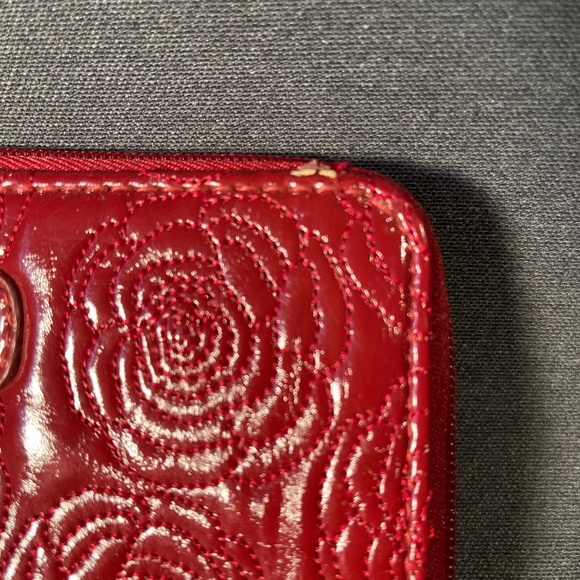 Steven Madden Red Rose Embroidered Wallet - Picture 3 of 8